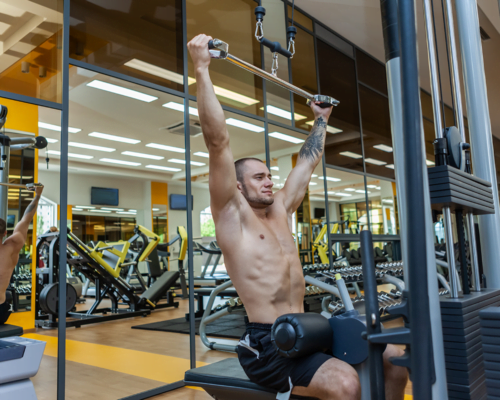 Lat Pulldown Machine